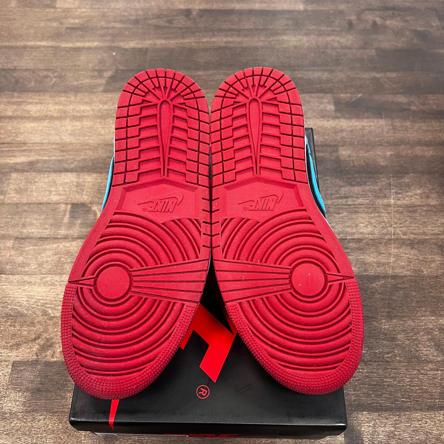 NC to Chi Jordan 1 Low (W) (USED)