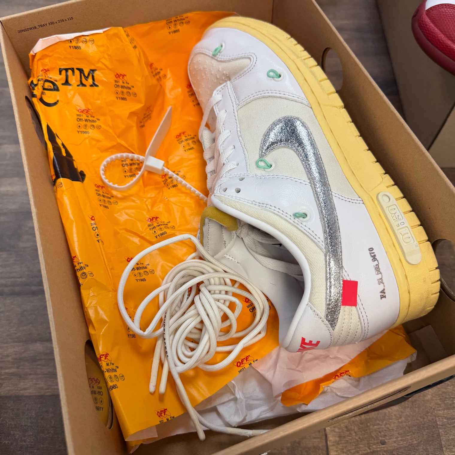 Lot 01 of 50 Off-White Dunk Low (USED)