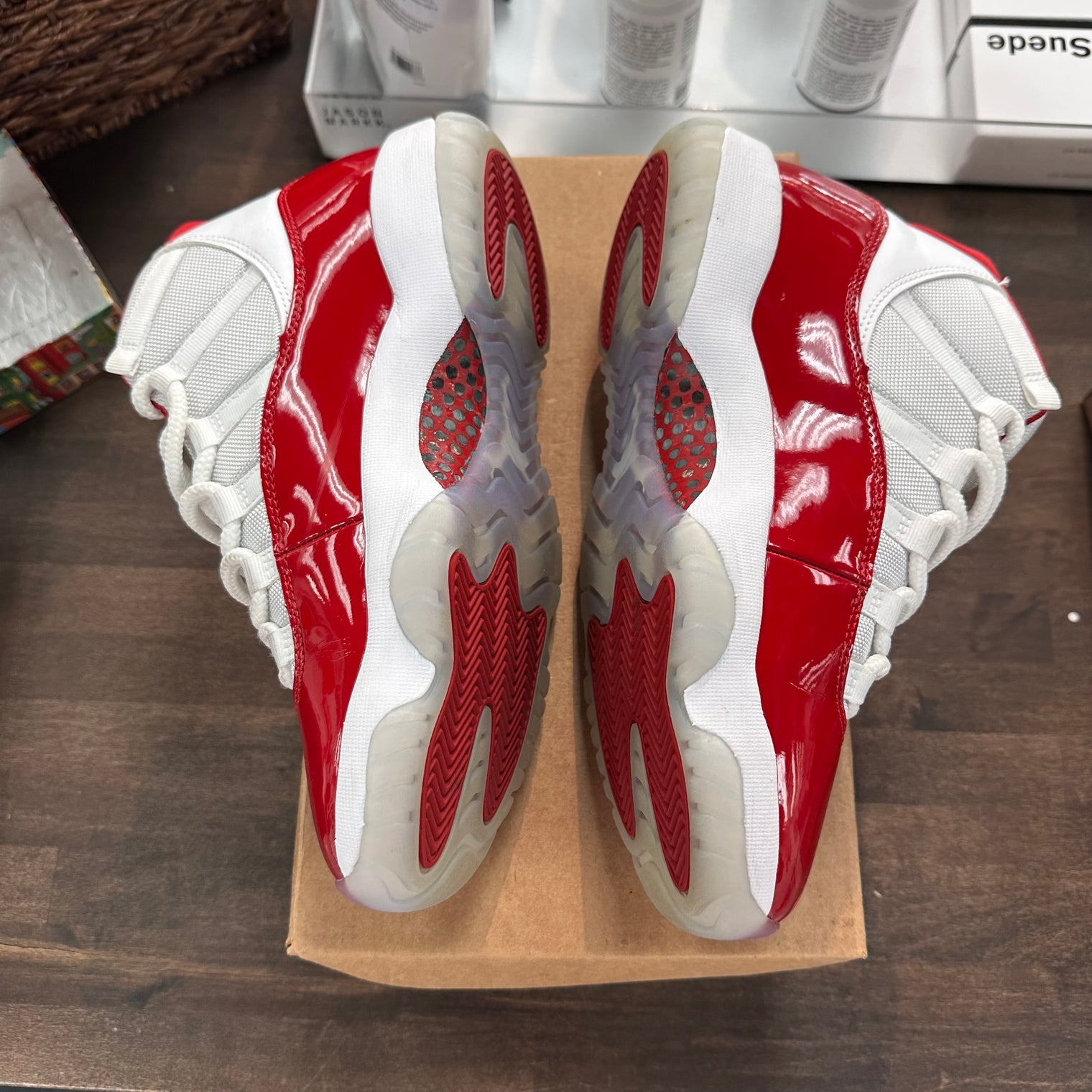 Cherry Jordan 11 (USED,No Box)