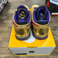 Undefeated Hall of Fame Kobe 5 Protro (USED)