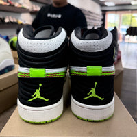 Electric Green Jordan 1 Retro (USED, No Box)