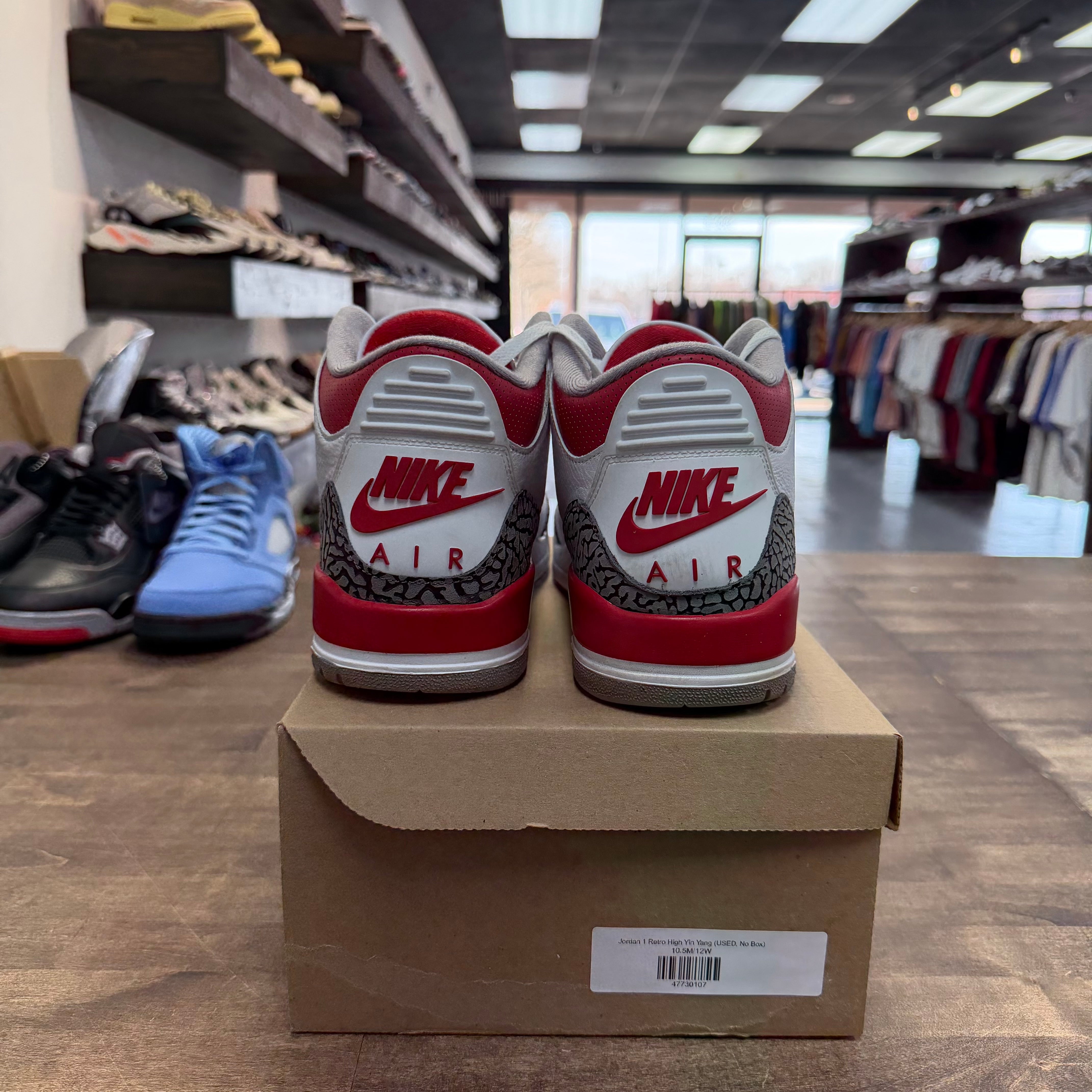 Jordan 3 Retro Fire Red (2022) (US 13) (USED, No Box) Size 13 (Pre-Owned) - Image 3