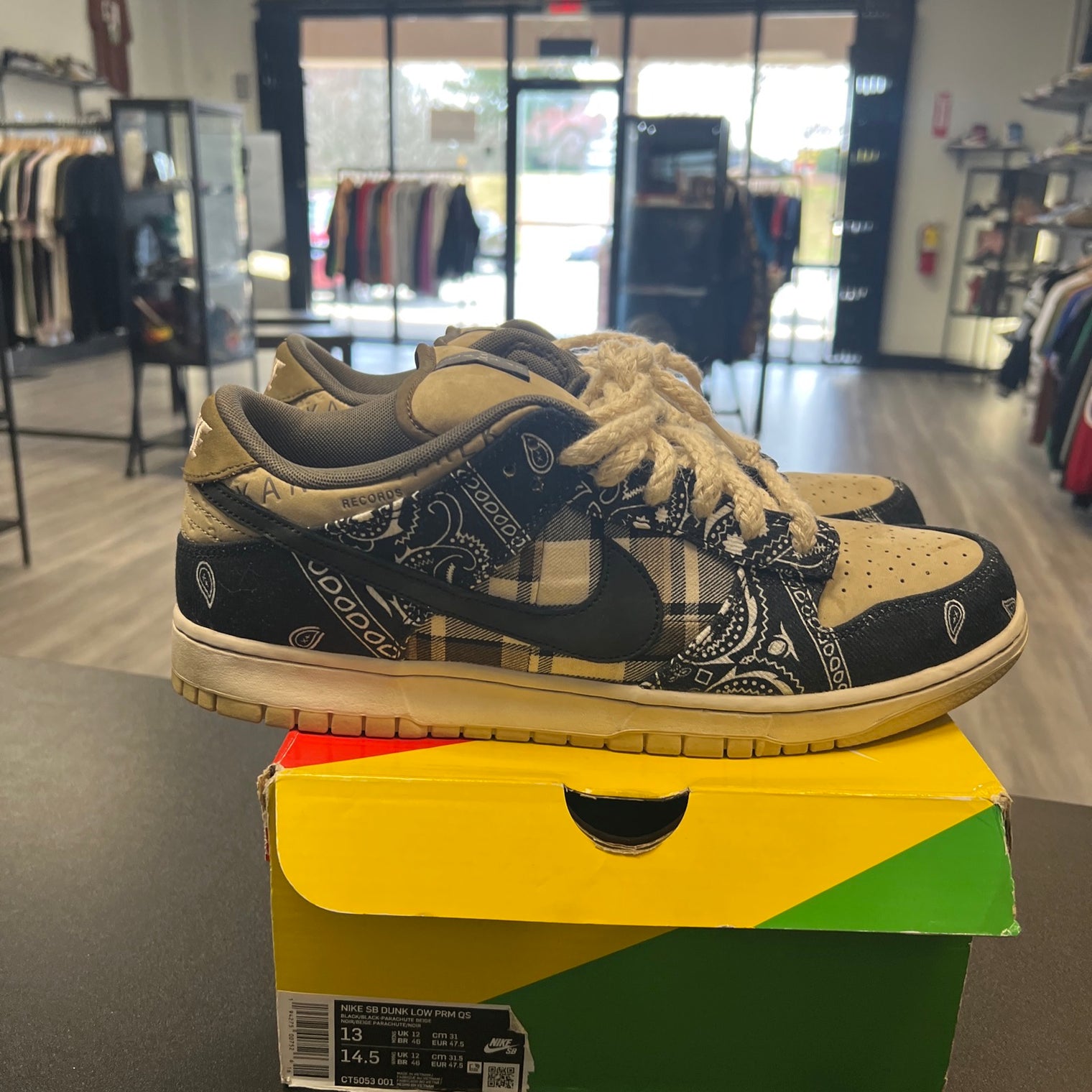 Nike Dunk Low Premium QS SB x Travis Scott Cactus Jack (USED)