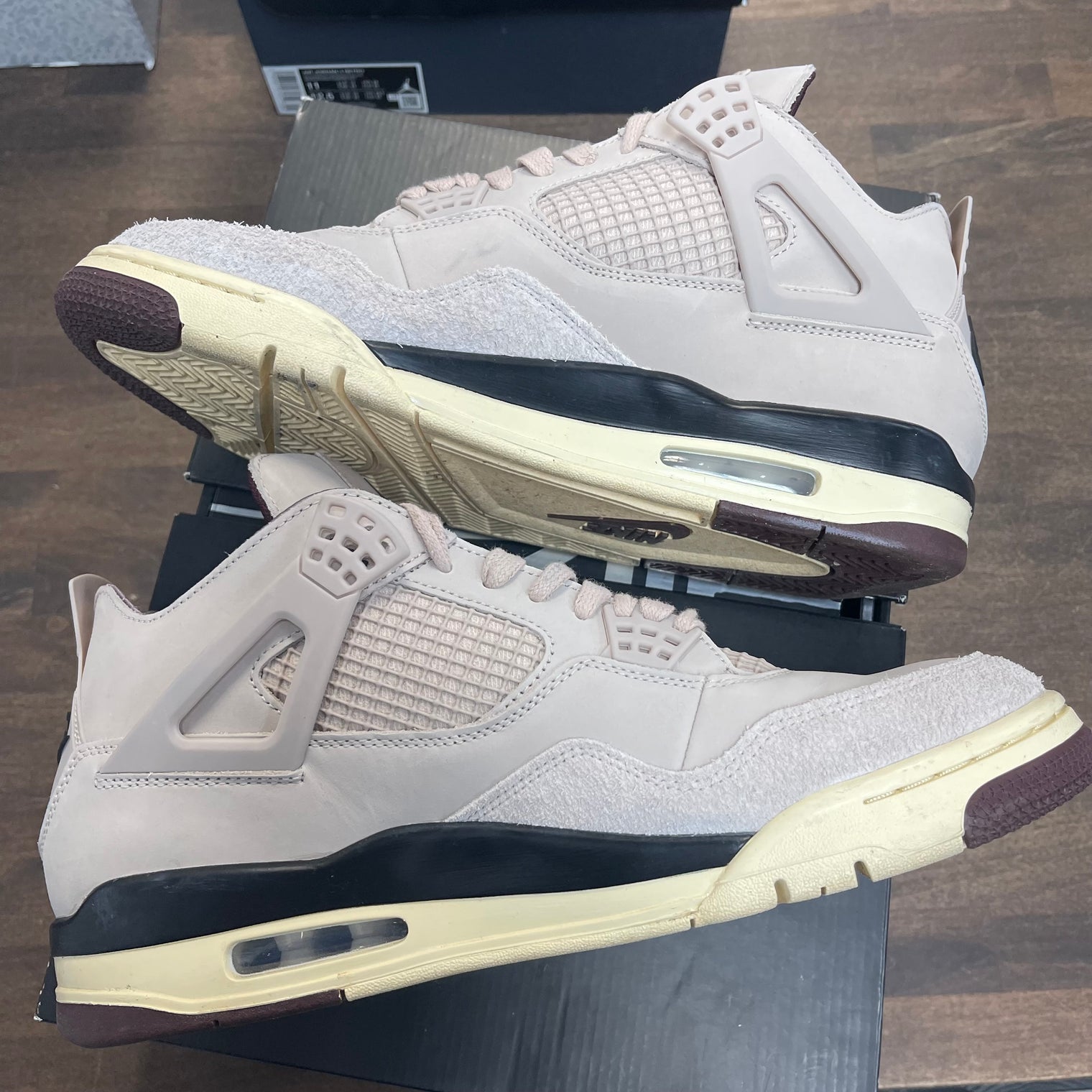 WYWS A Ma Maniere Jordan 4 (USED)