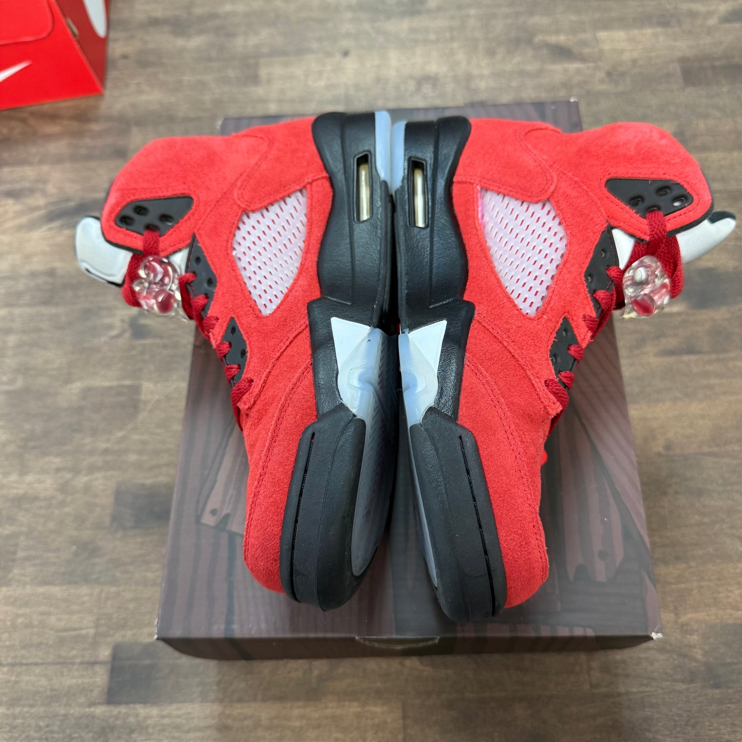 Raging Bull Jordan 5 Retro (USED)