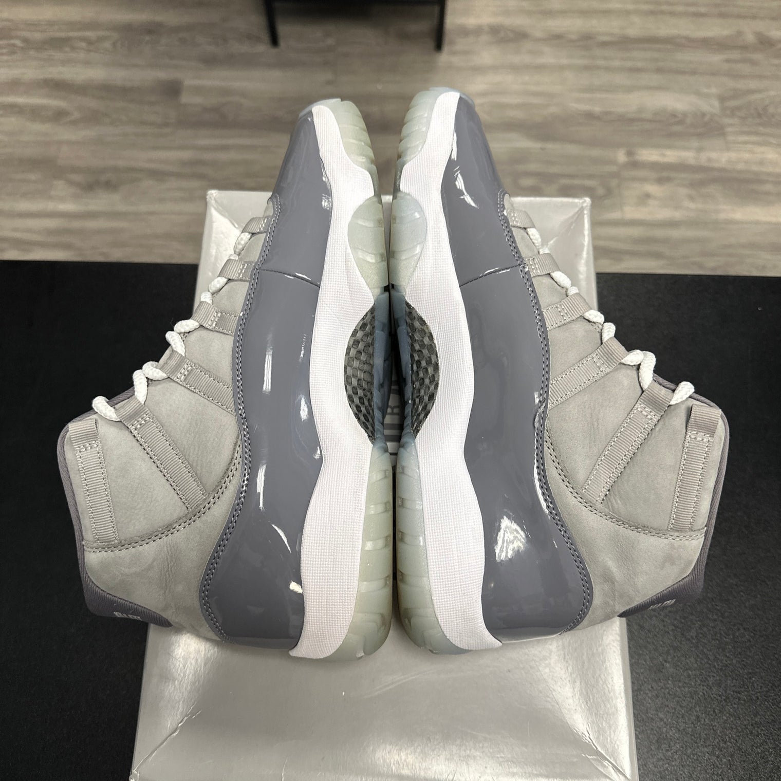 Cool Grey Jordan 11 (USED)