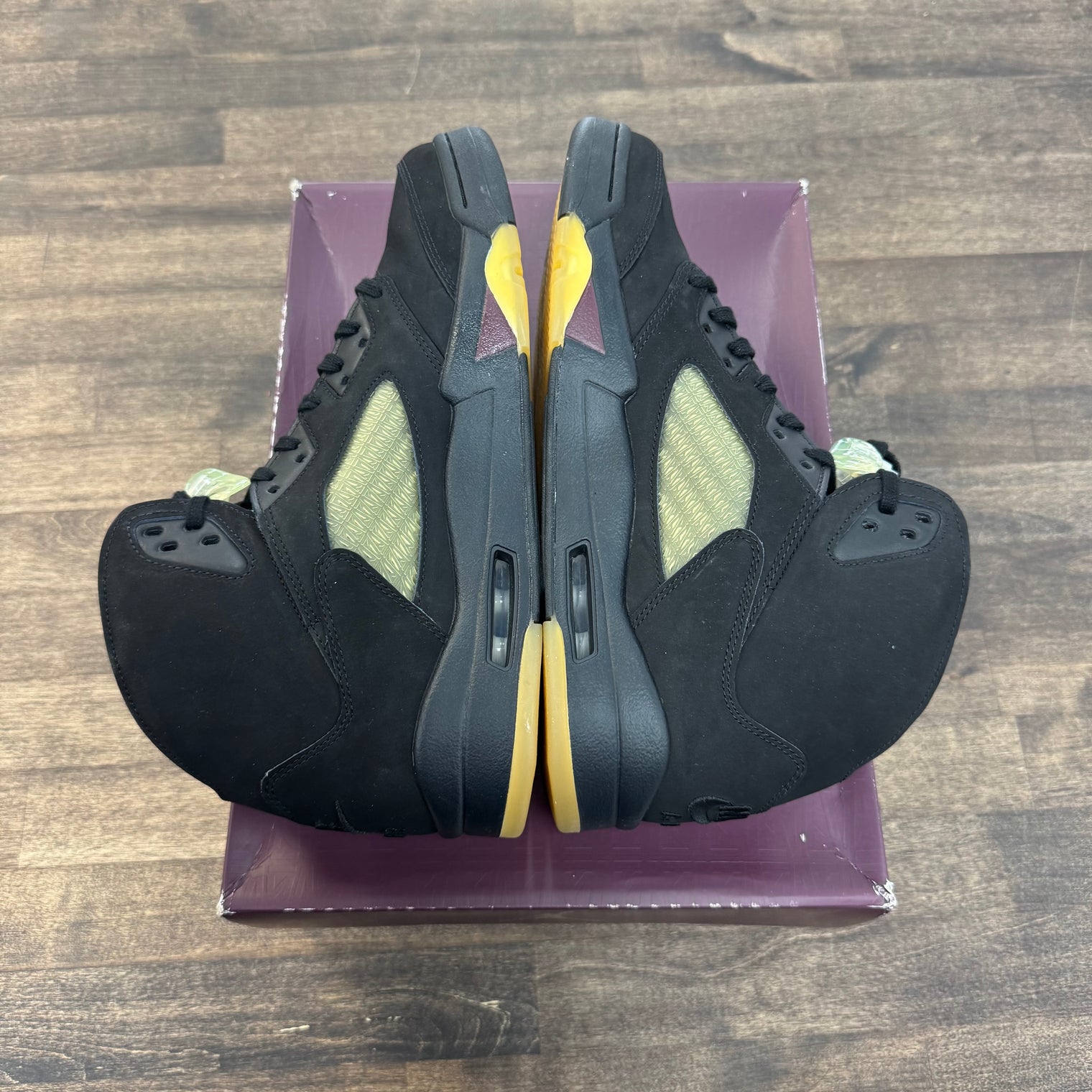 A Ma Maniere Dusk Jordan 5 (Lightly Worn)