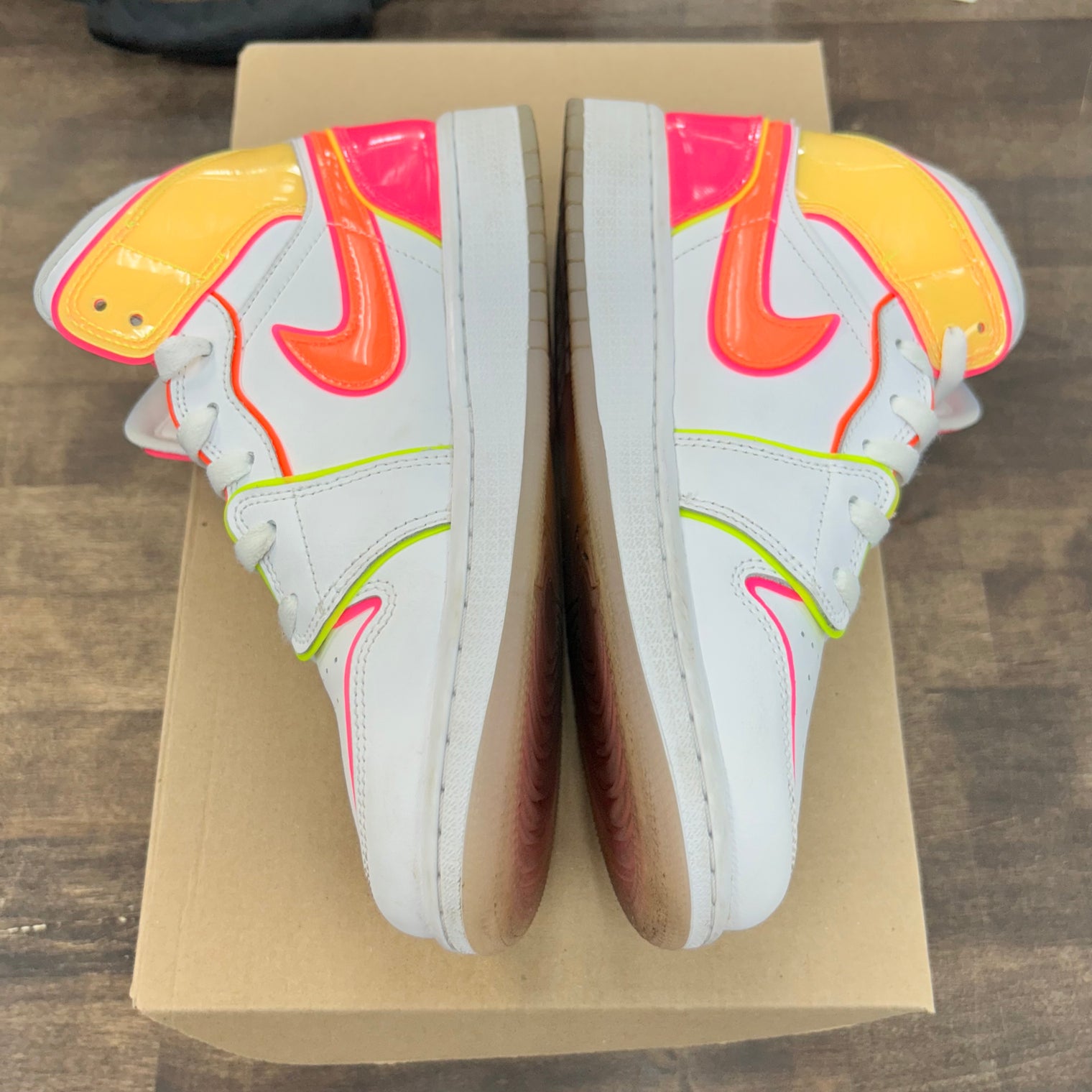 Edge Glow Jordan 1 Mid (GS) (USED, No Box)