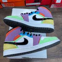 Multi-Color Jordan 1 Mid SE (W) (USED)