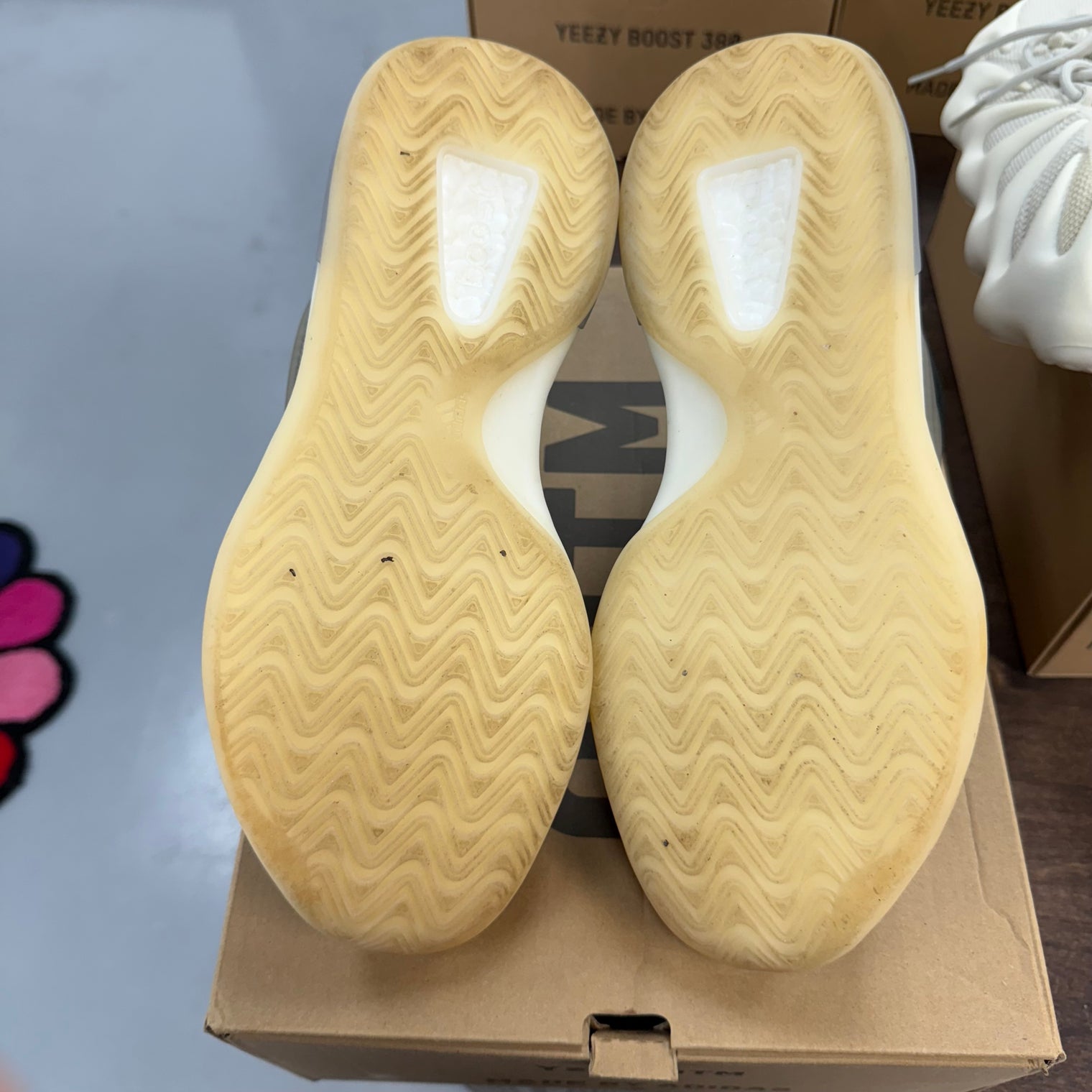 Barium Yeezy QNTM (USED)