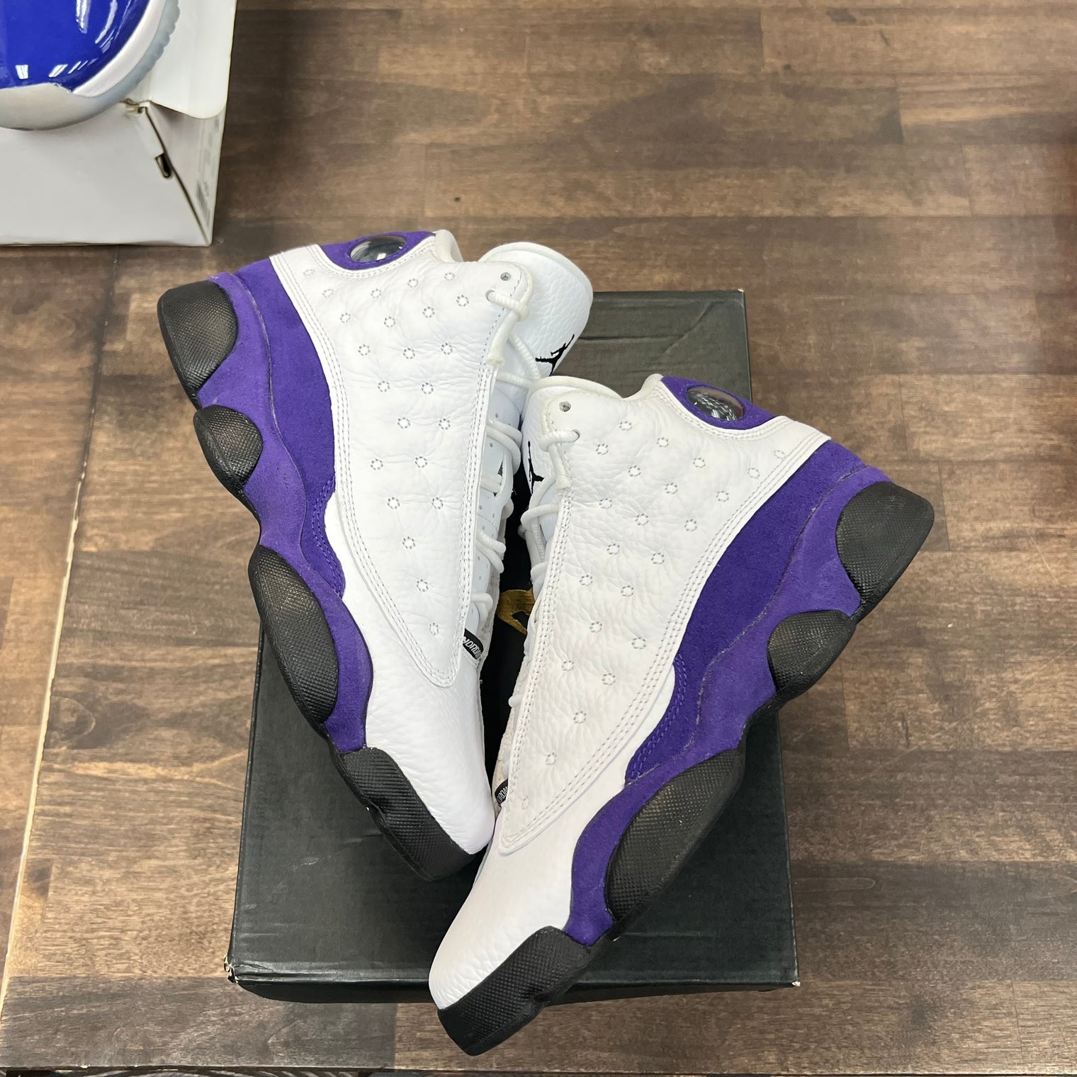 (GS) Lakers Jordan 13 (USED)
