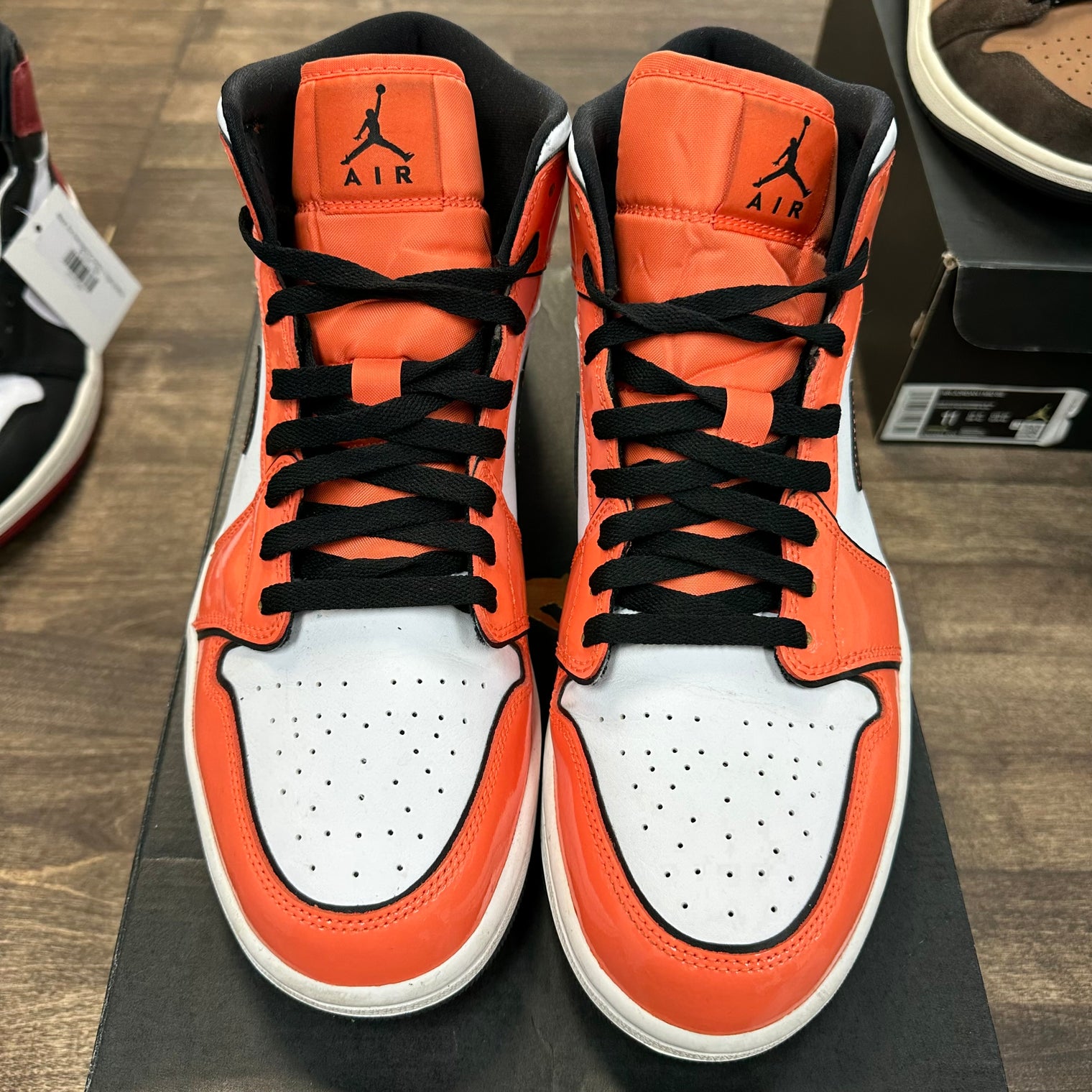 Turf Orange Jordan 1 Mid (USED)