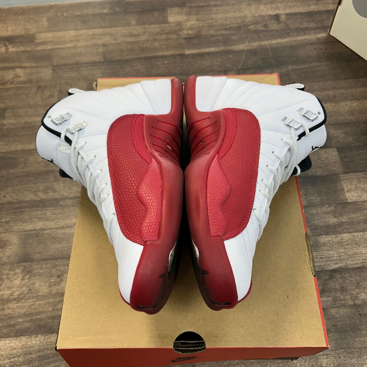 Cherry Jordan 12 Retro (USED)