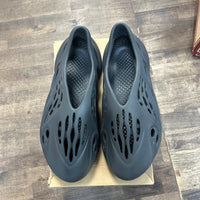 Onyx Yeezy Foam RNNR (USED)