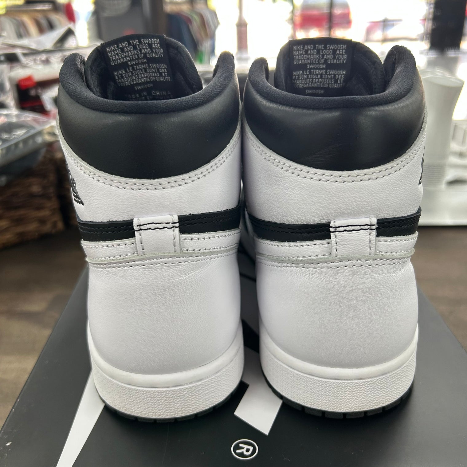 Black White Jordan 1 High OG (USED)
