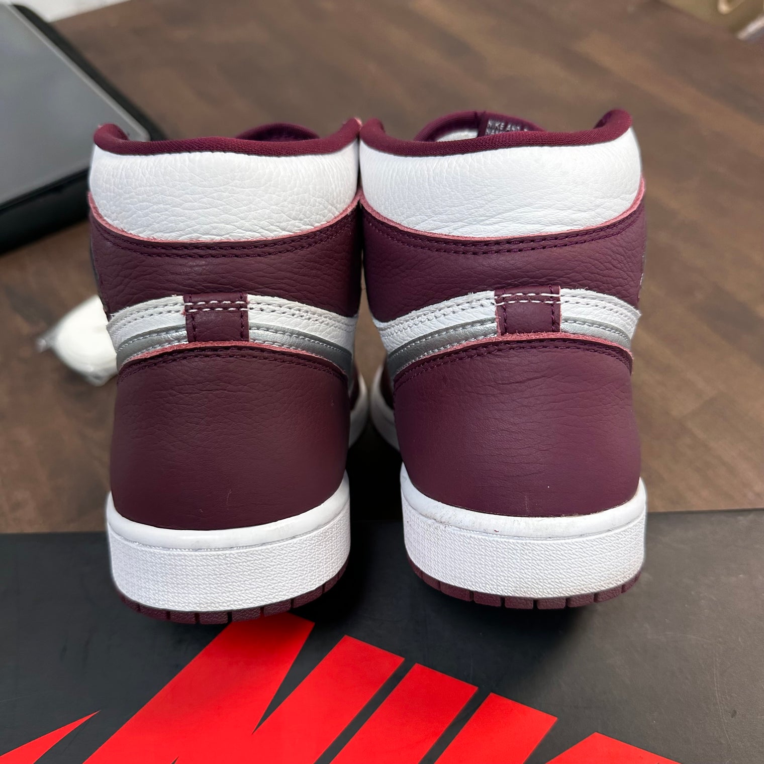 Bordeaux Jordan 1 High (USED)