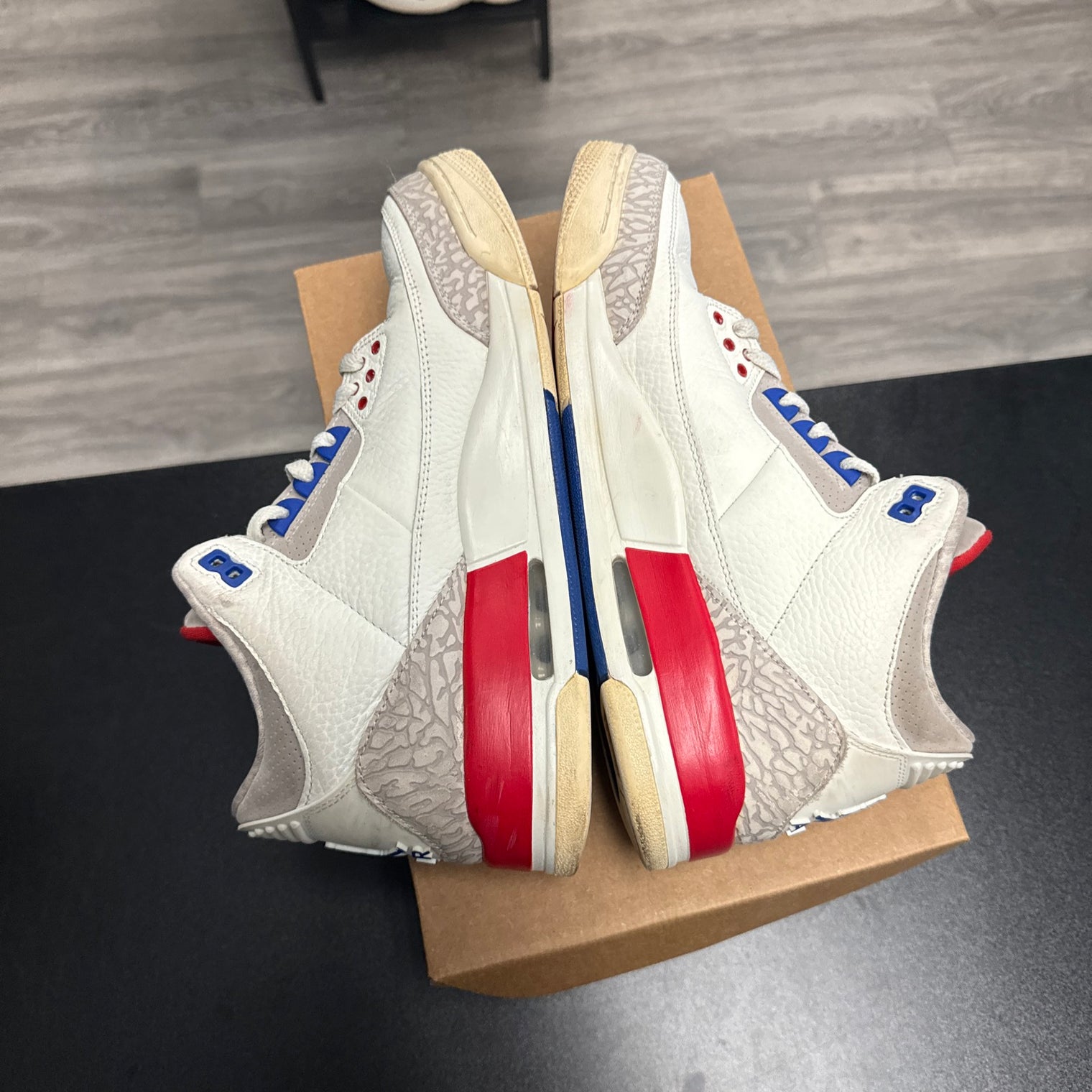 International Flight Jordan 3 (USED, No Box)