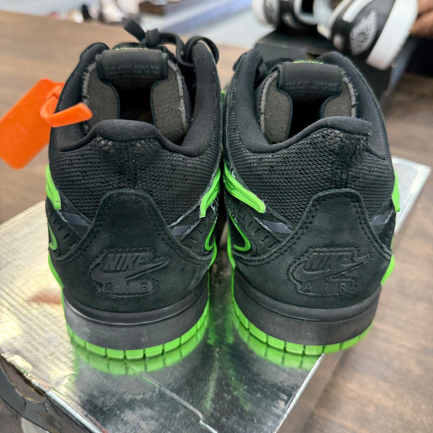 Off White Rubber Dunk Green Strike (USED)