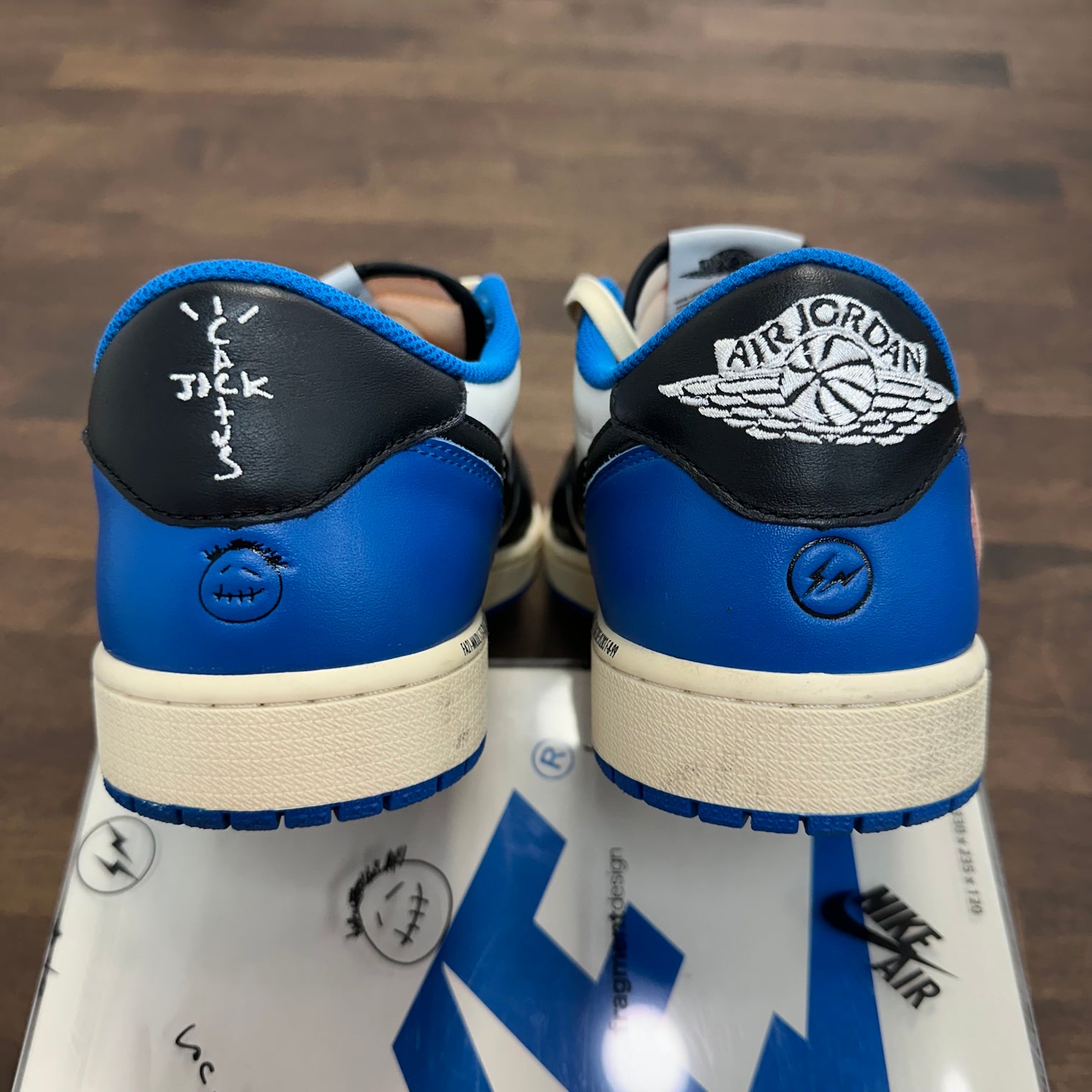 Fragment Travis Scott Jordan 1 Low (USED)