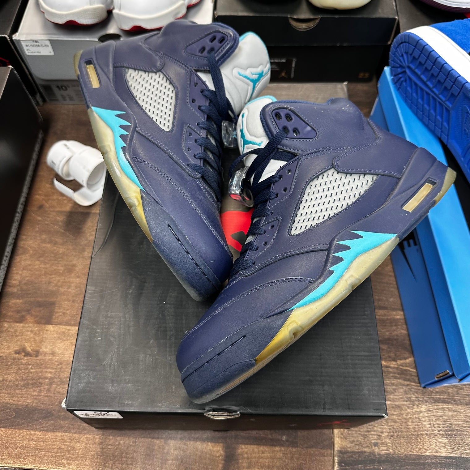 Pre-Grape Jordan 5 (USED)