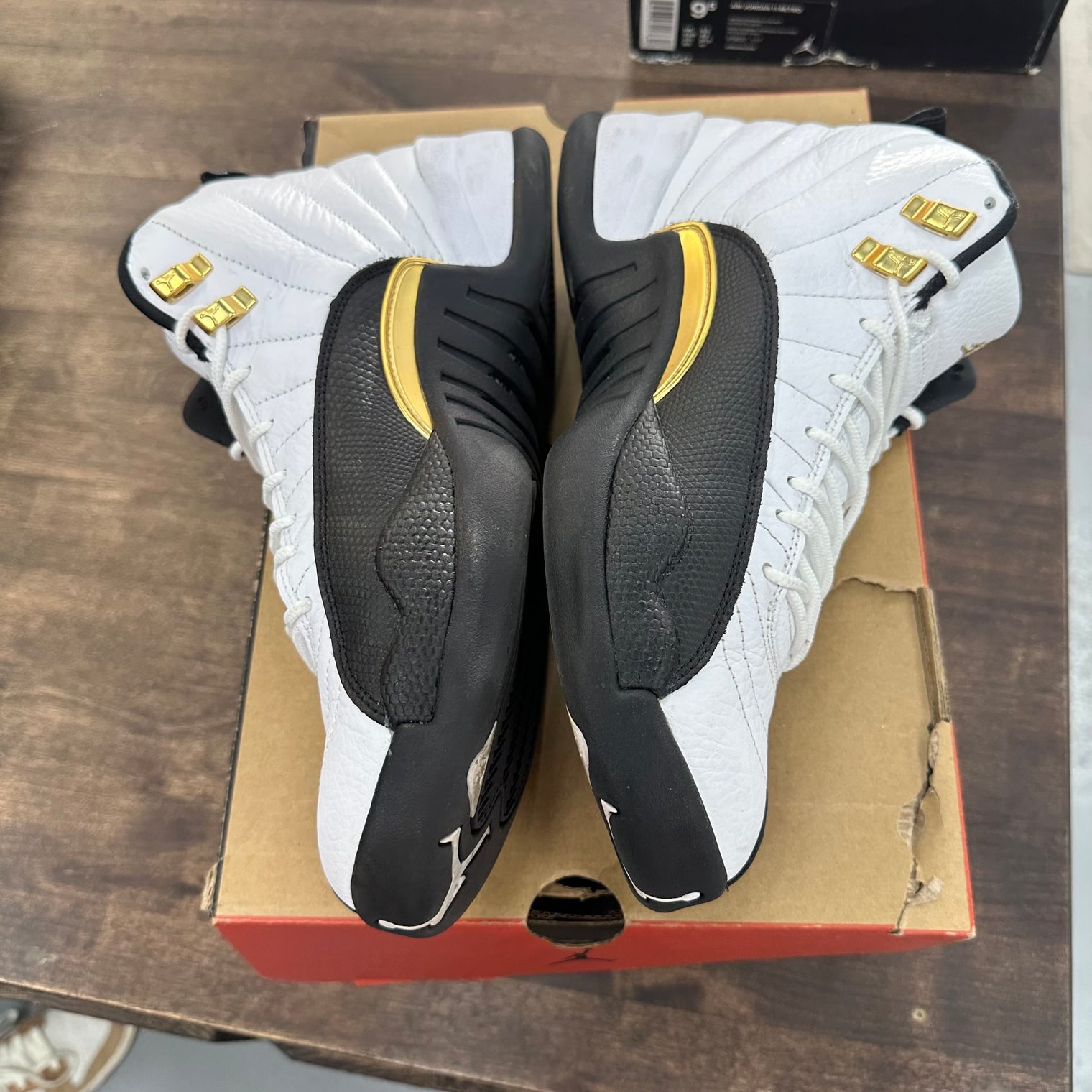 Taxi Royalty Jordan 12 (USED)
