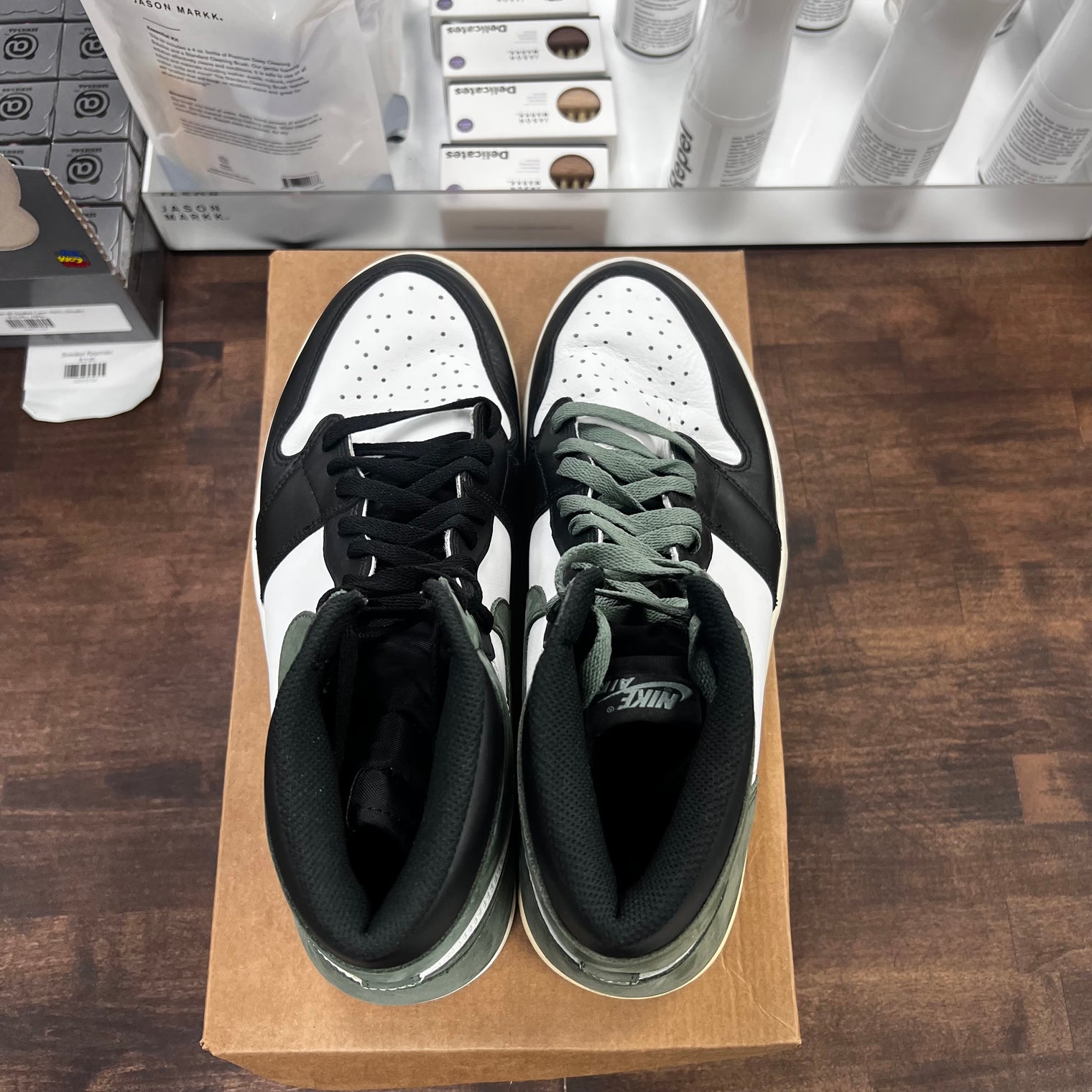Clay Green Jordan 1 High (USED)