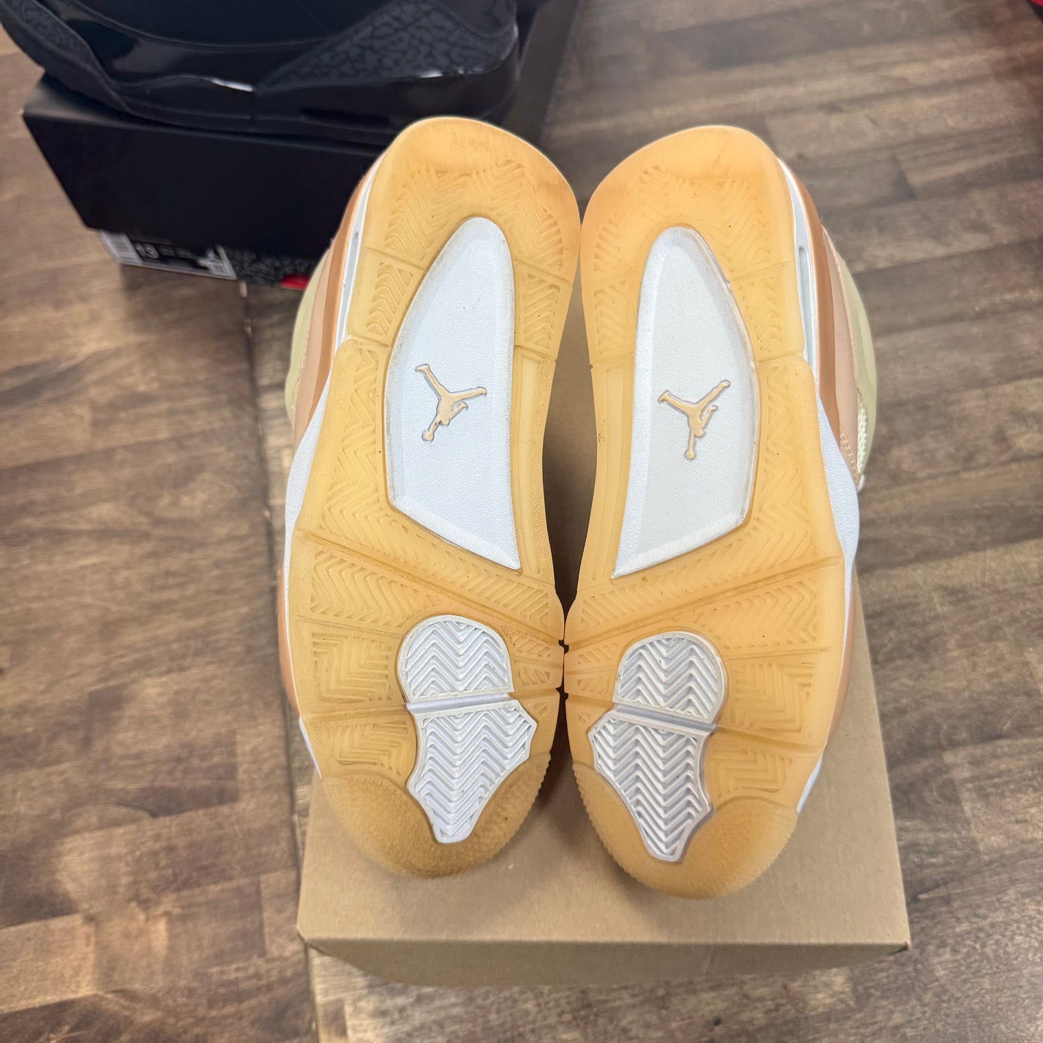 Shimmer Jordan 4 Retro (W) (USED, No Box)