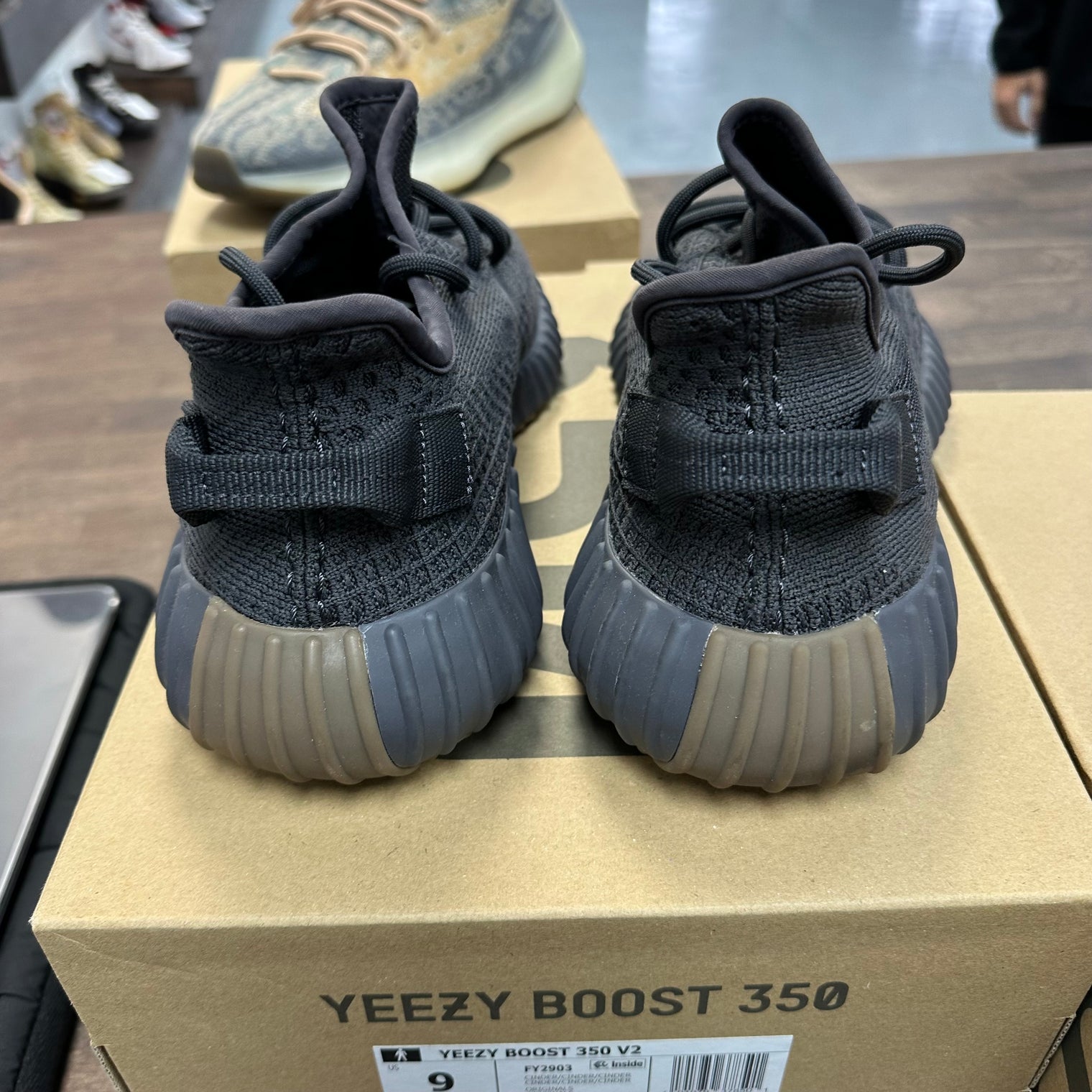 Cinder Yeezy 350 (USED)