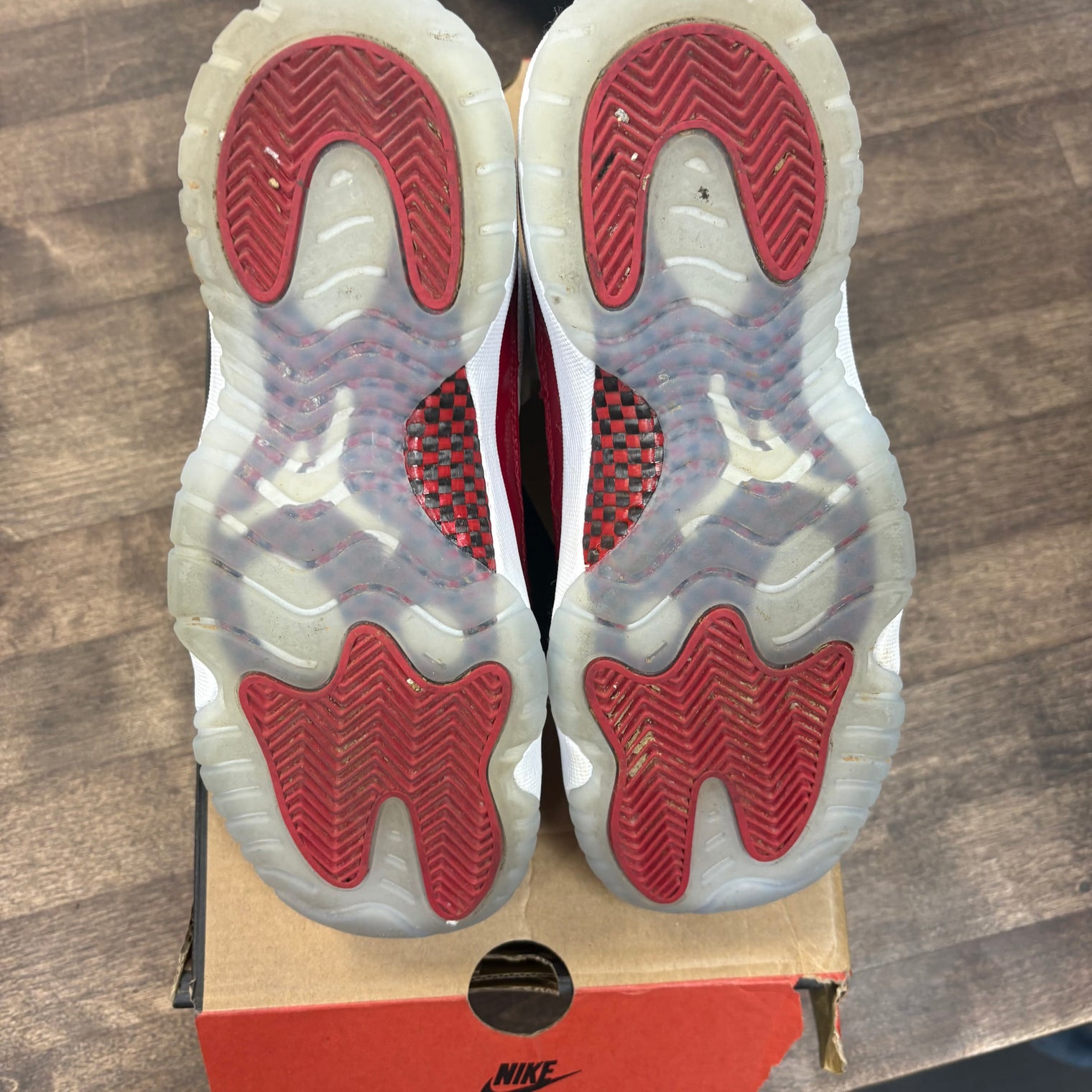 Cherry Jordan 11 (GS) (USED)