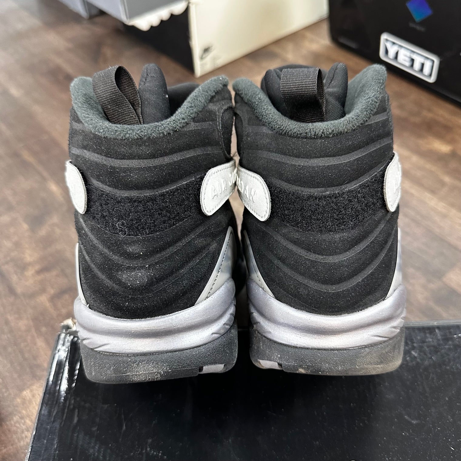 Gunsmoke Jordan 8 (USED)
