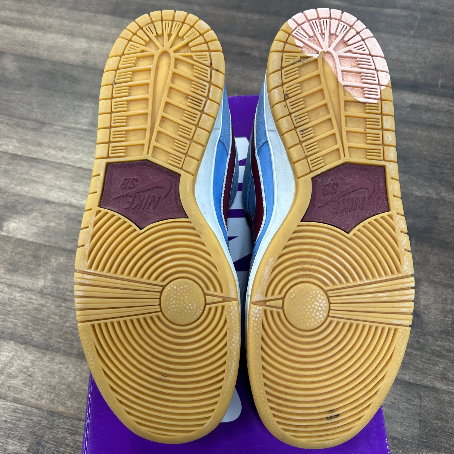 Philadelphia Phillies SB Dunk Low (USED)