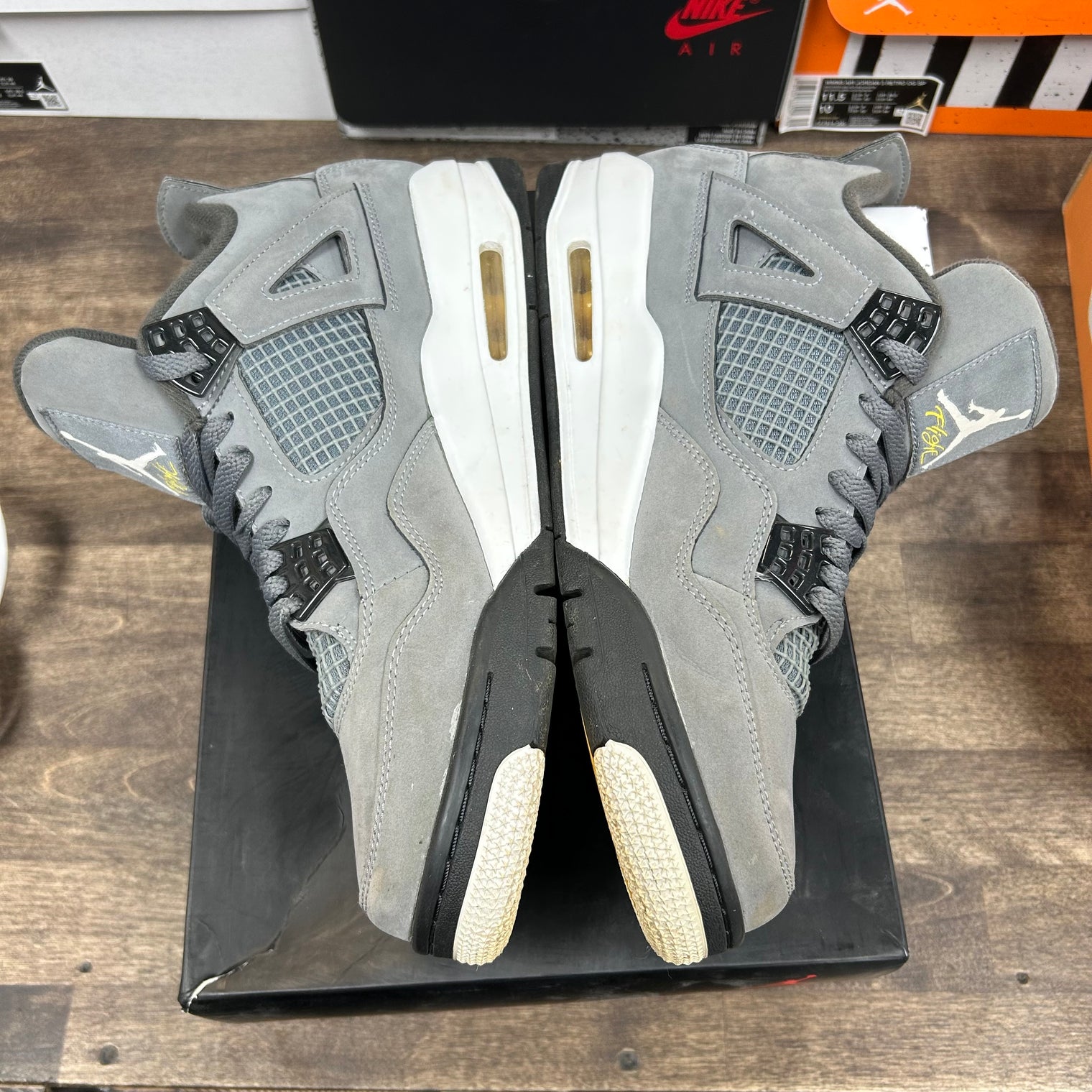 Cool Grey Jordan 4 Retro (USED)