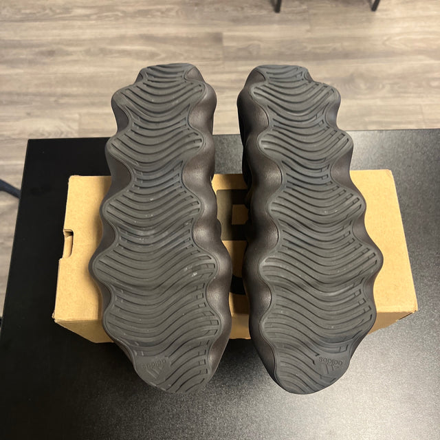 Utility Black 450 (USED)