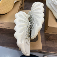 Cloud Yeezy 450 (USED)