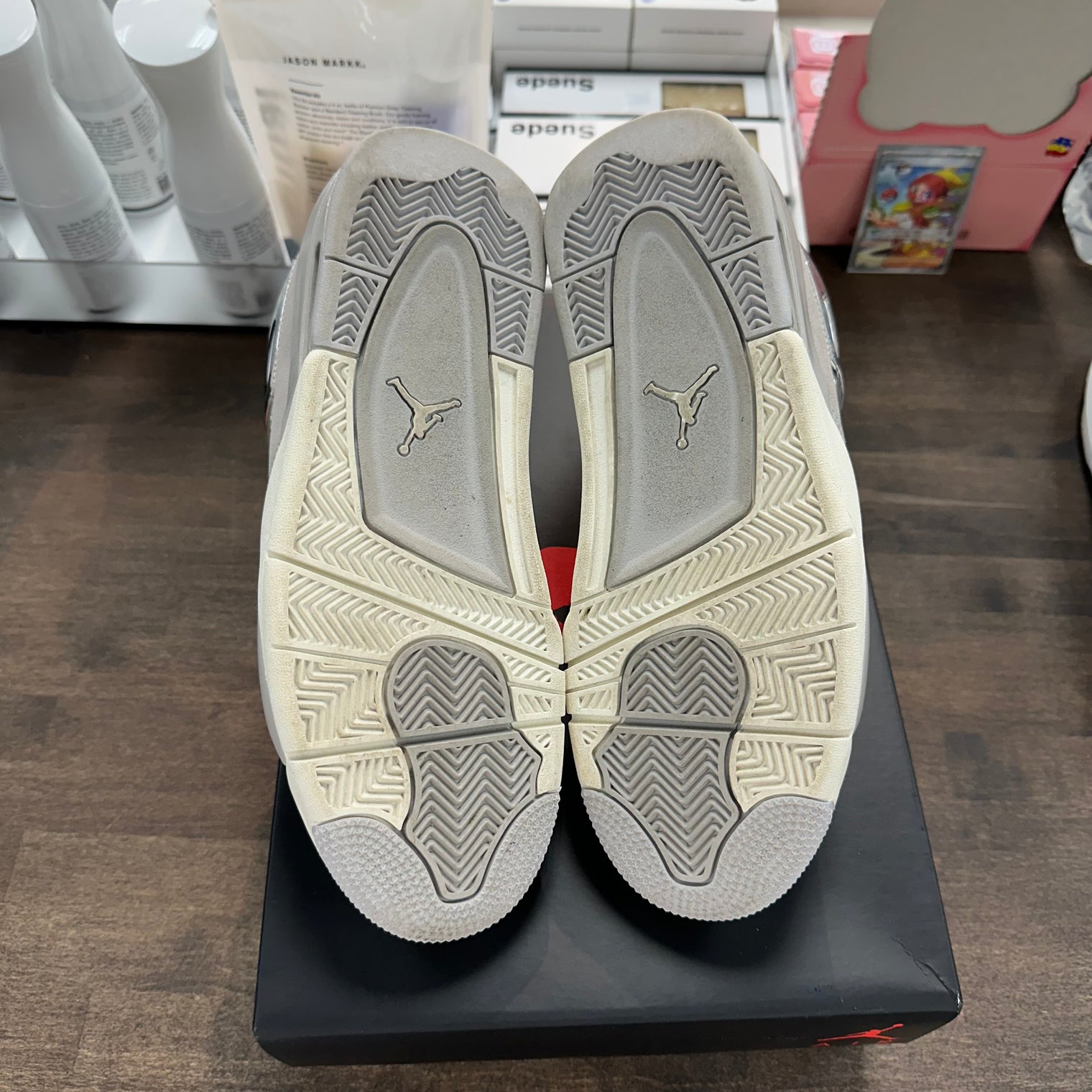 Frozen Moment Jordan 4 (W) (USED)