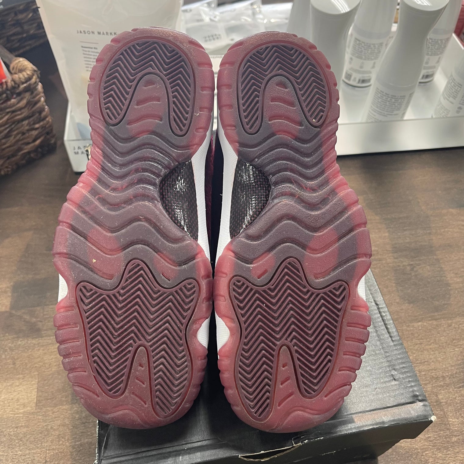 (GS) Velvet Burgundy Jordan 11 (USED)