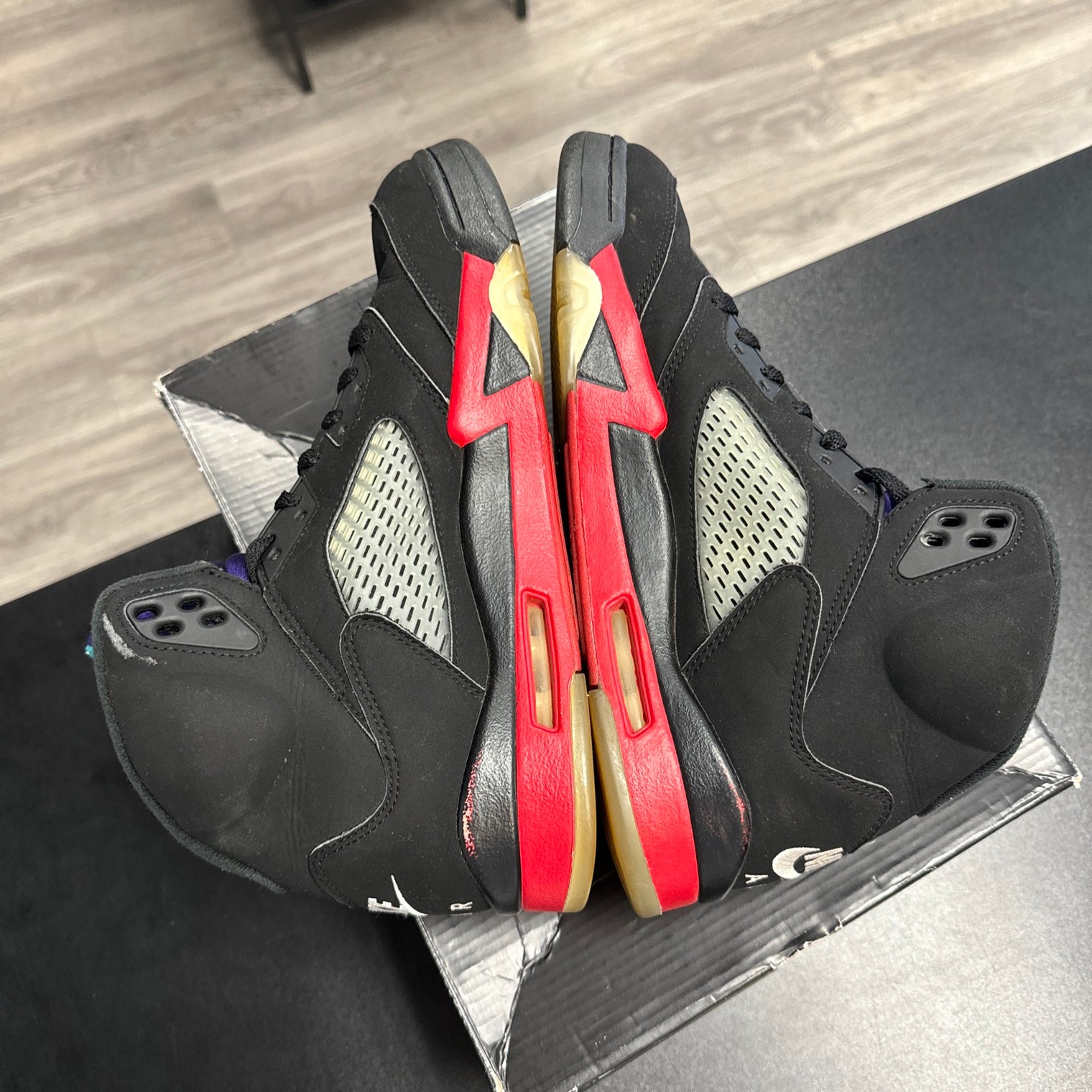 Top 3 Jordan 5 (USED)