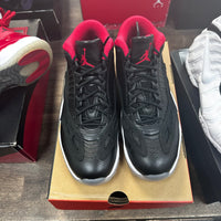 Bred Jordan 11 Low IE (USED)