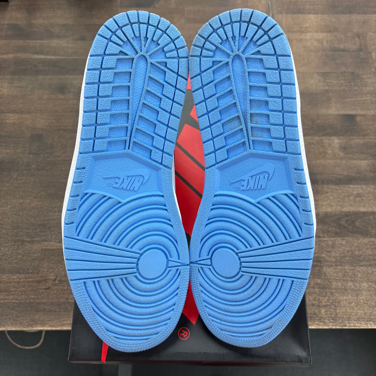 University Blue Jordan 1 High (Lightly Worn)