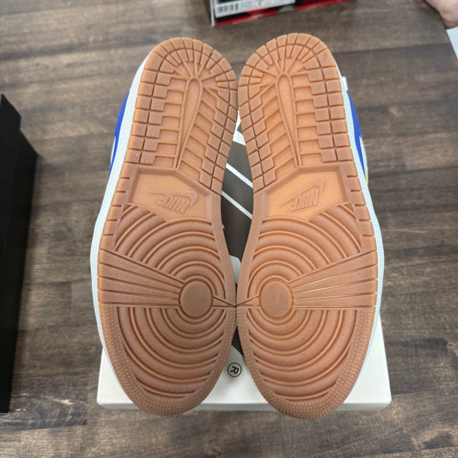Travis Scott Canary Jordan 1 Low OG (W) (USED)