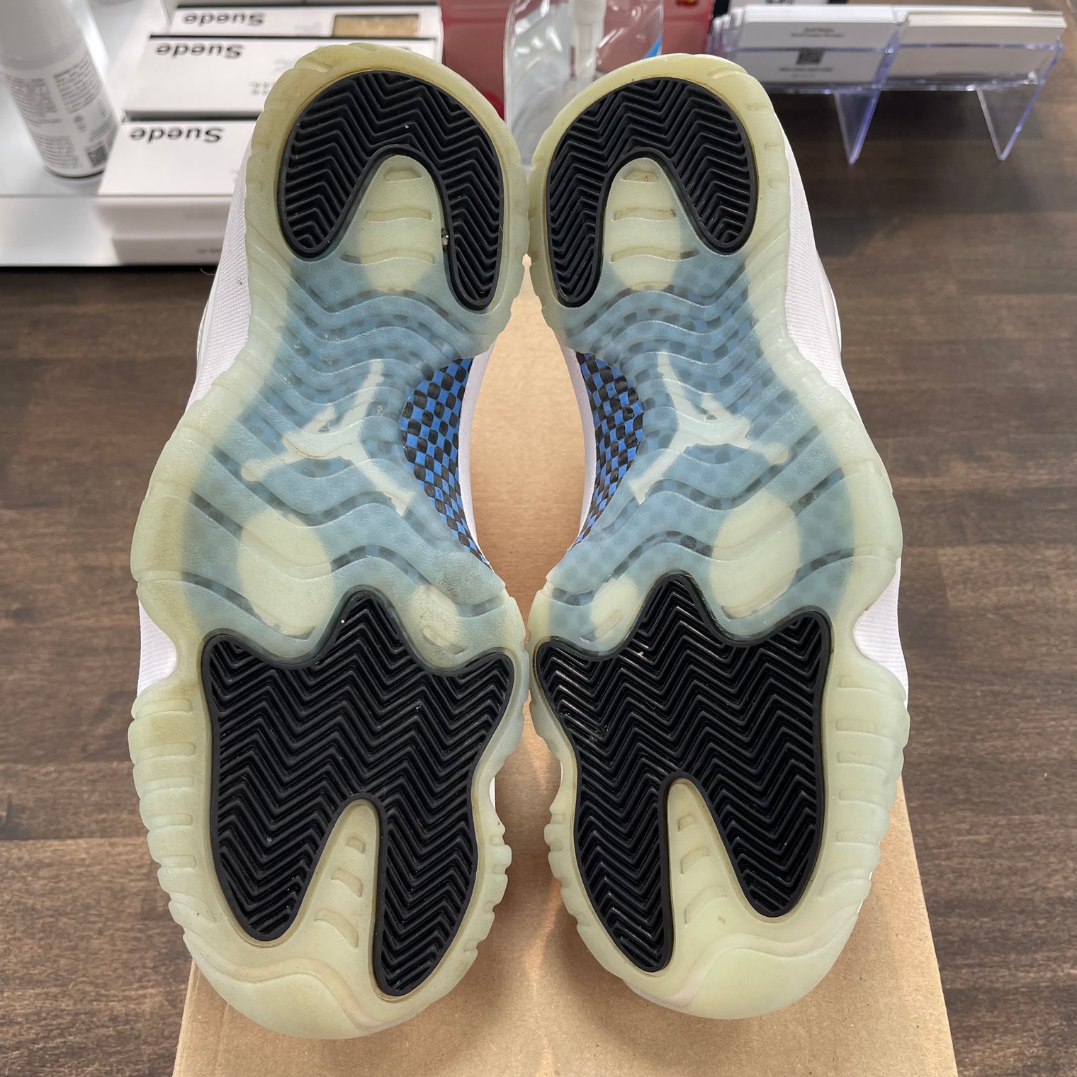 Legend Blue Jordan 11 Low (USED,No Box)