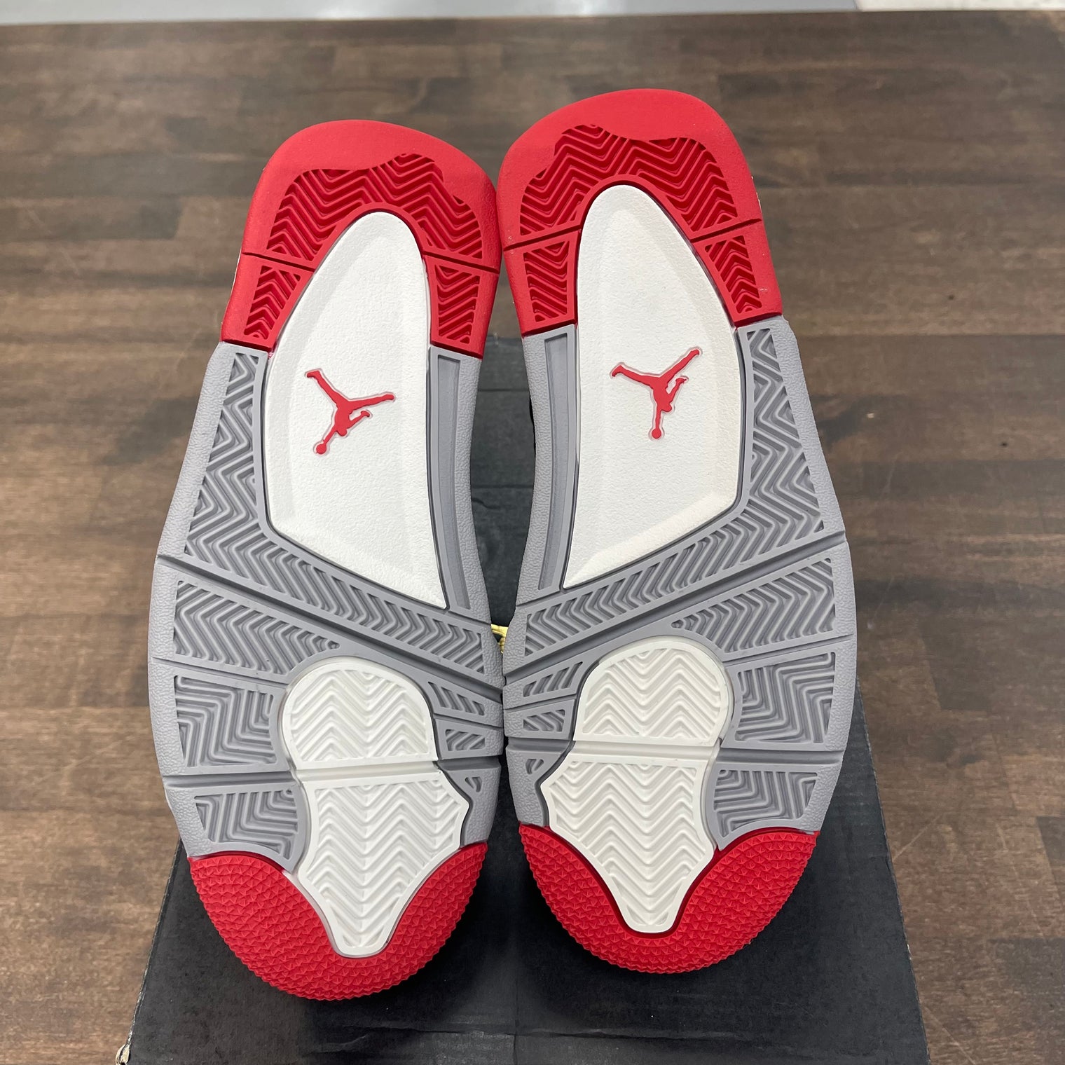 (GS) Bred Jordan 4 (2019)