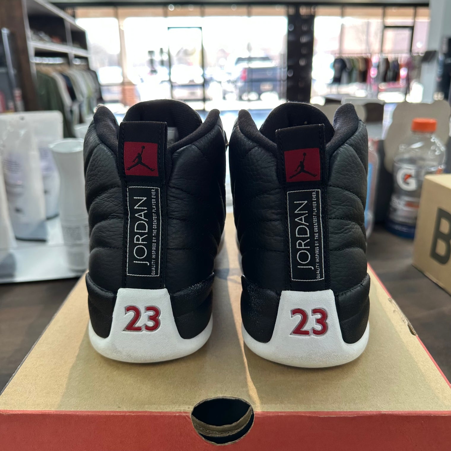 Playoff Jordan 12 (USED)