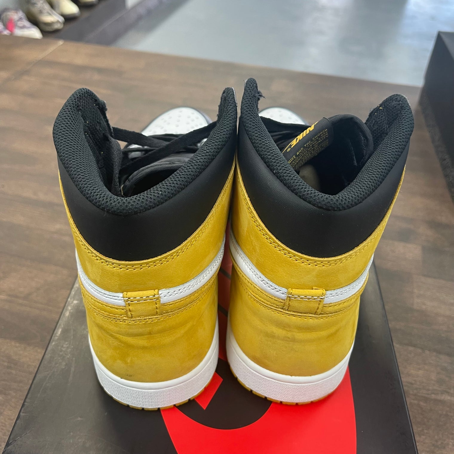 Yellow Ochre Jordan 1 High (USED)