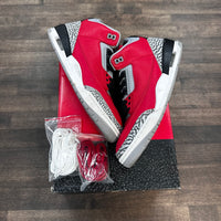 Unite Red Jordan 3 (USED)