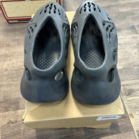 Onyx Yeezy Foam RNNR (USED)