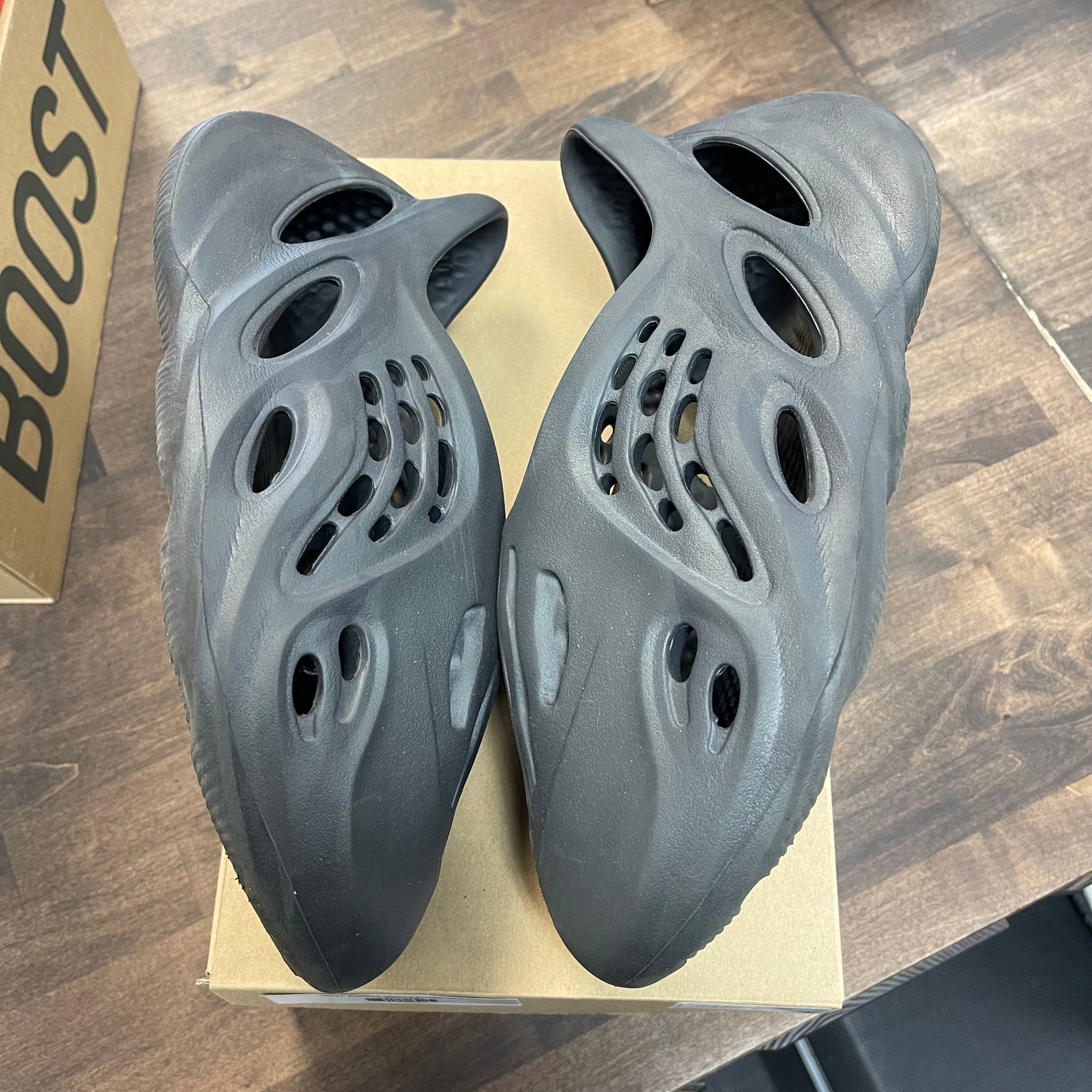 Onyx Yeezy Foam Runner (USED)