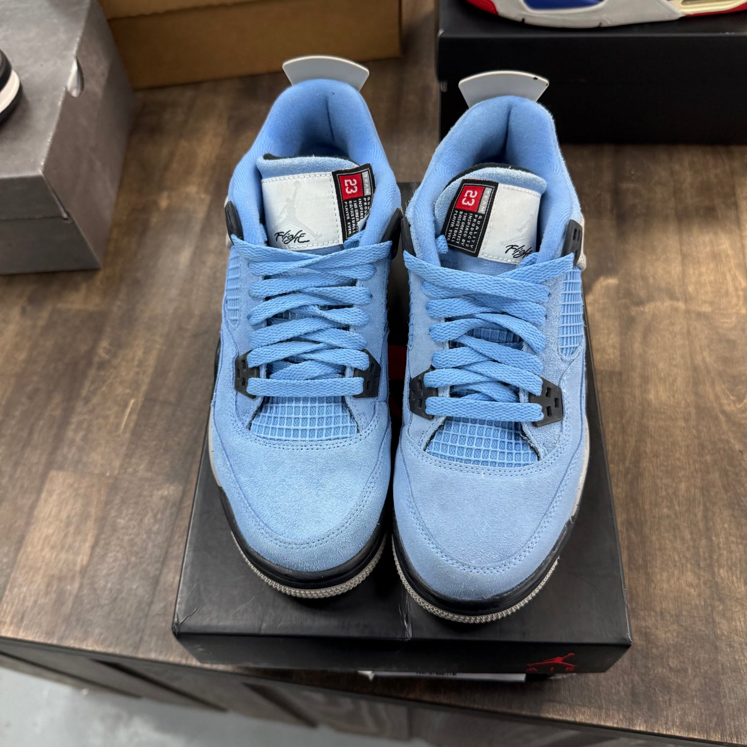 University Blue Jordan 4 Retro (GS) (USED)