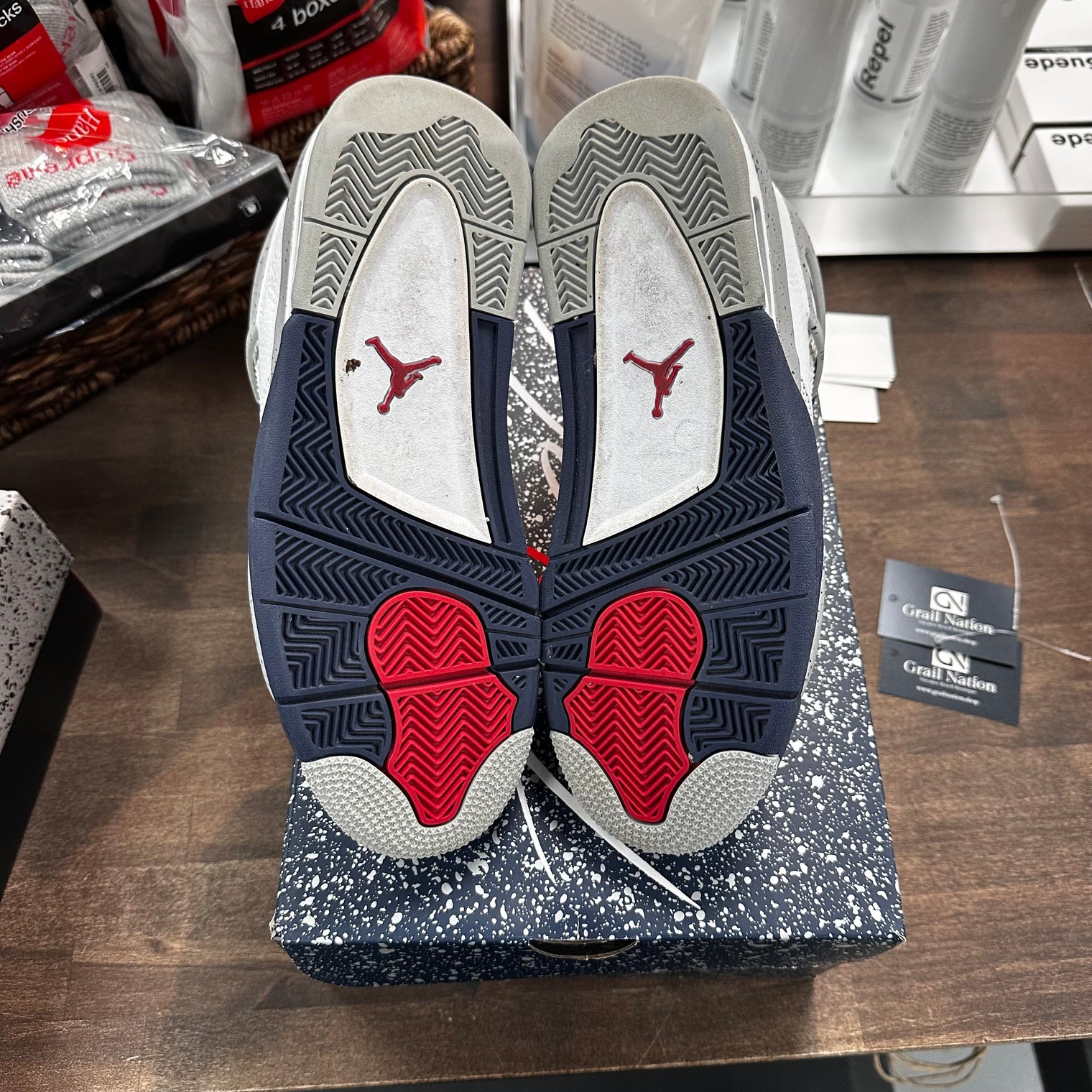 Midnight Navy Jordan 4 (USED)