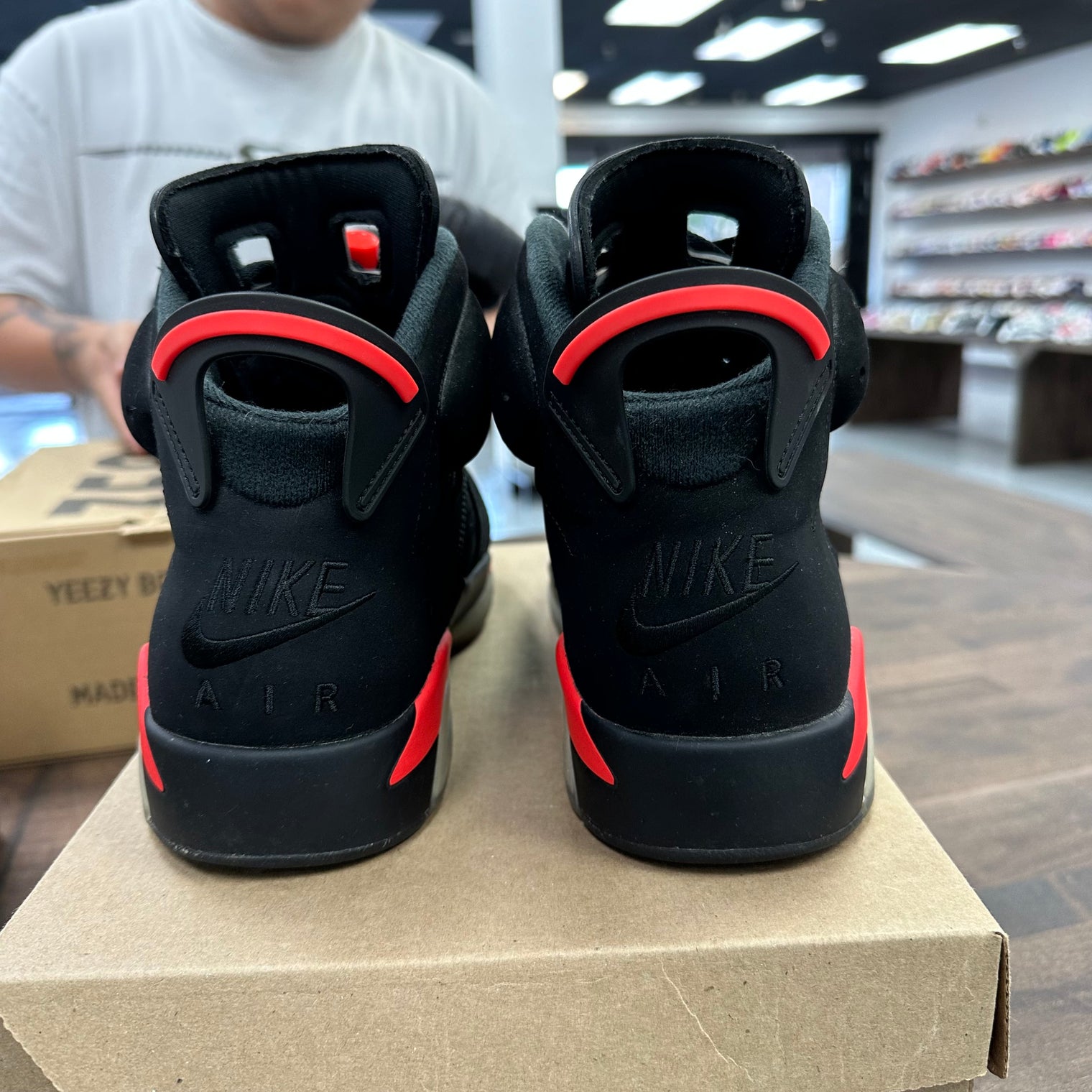 Infrared Jordan 6 Retro (USED, No Box)